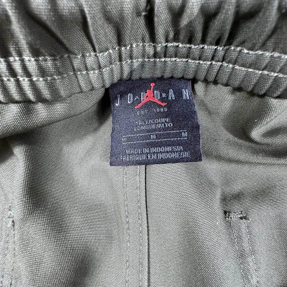 Jordan Essentials Chicago Pants Mens Medium Green Camo Utility Cargo 32x32